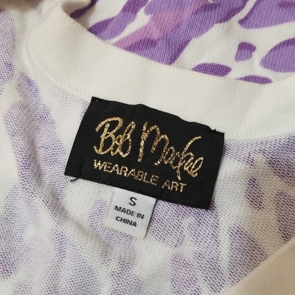 ⭐ Bob Mackie

Fantasy Leopard Cardigan - Picture 6 of 6